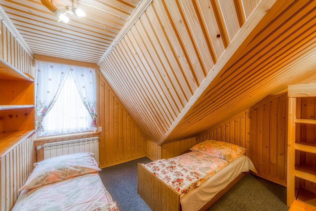 Pokoje Goscinne U Elzbiety Ciche Małe Exteriör bild